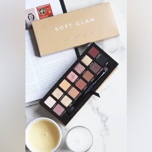 ABH Soft Glam Eyeshadow Palette